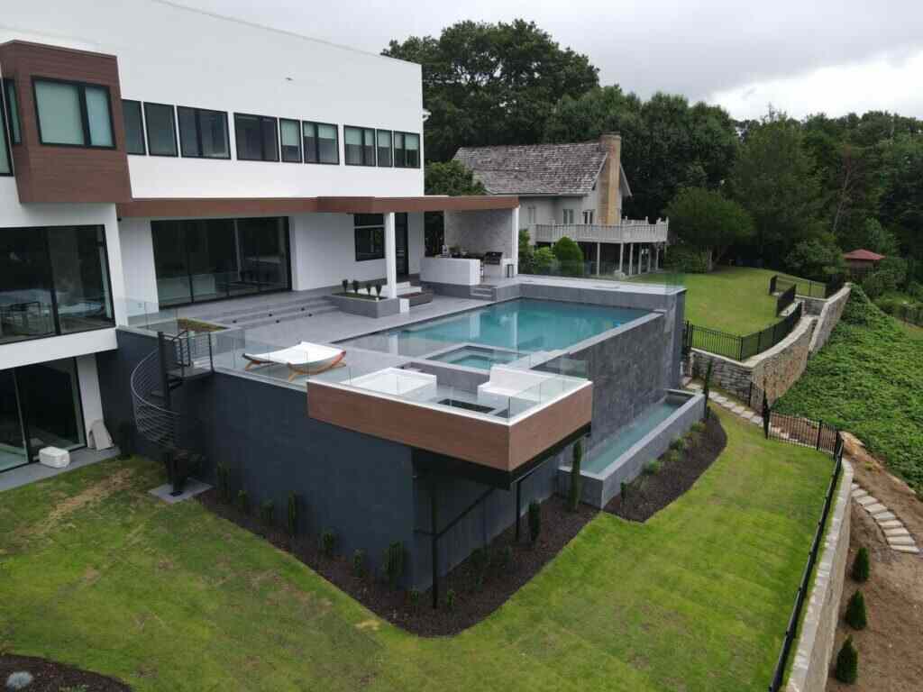 Luxury Pool Designed By An Atlanta Pool Company